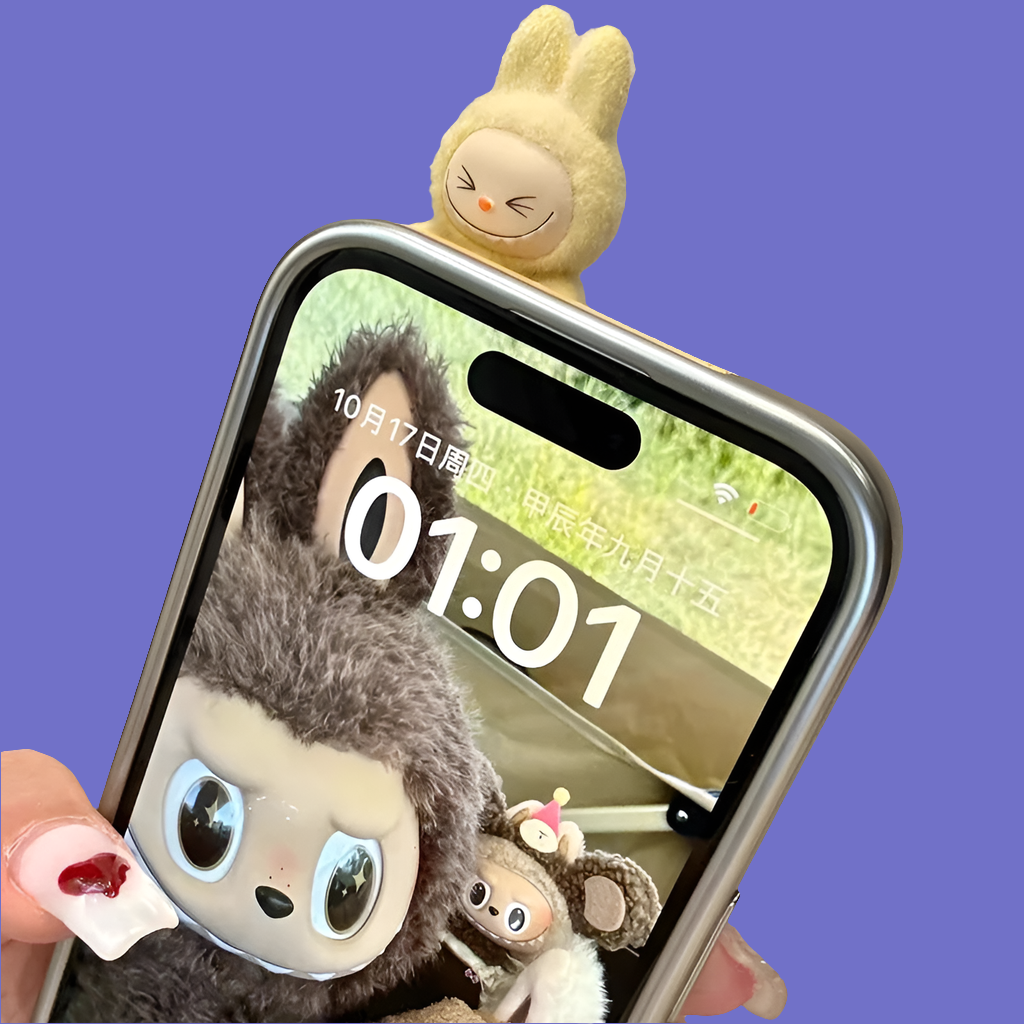 Coque smartphone kawaii Labubu jaune pâle 